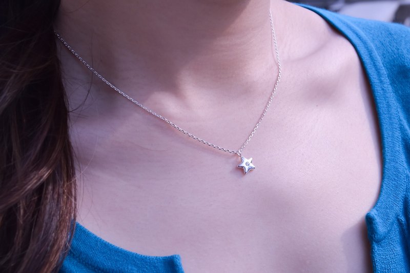 【Cheng Travel】Star Necklace. 925 sterling silver necklace - สร้อยคอ - โลหะ 