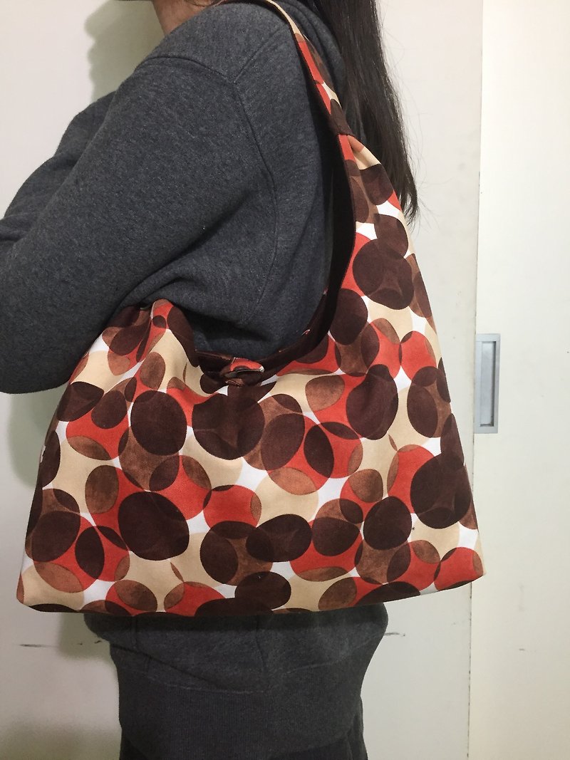 Bubu a portable package - stylish simplicity Bubble (coffee) - Handbags & Totes - Cotton & Hemp Brown