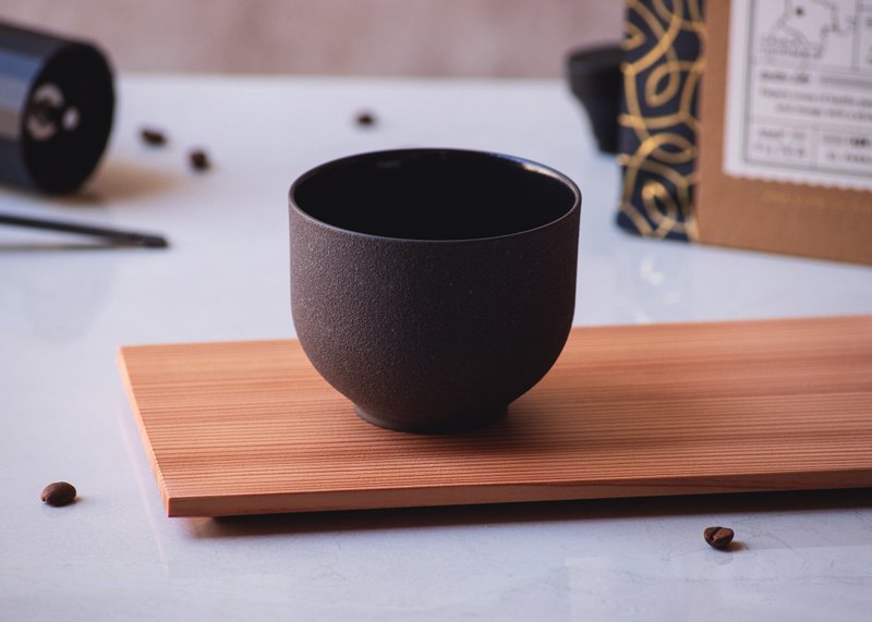 LUKKA 黑砂大容量卡布奇諾杯 拿鐵馬克杯 手工特製 - 咖啡杯/馬克杯 - 陶 黑色