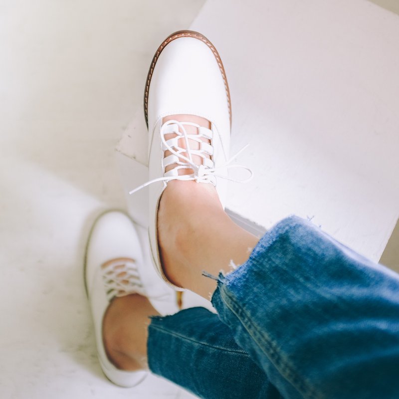 No weight and light bottom! Fluffy cotton bare muscle lace-up shoes full leather MIT white - Women's Oxford Shoes - Other Materials White