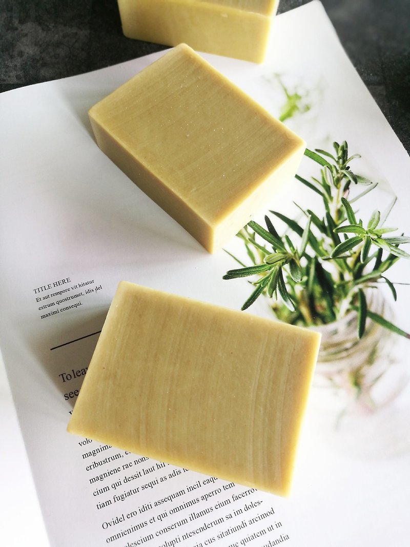 Lemon balm green saponin clean, moisturizing cold soap, dry skin suitable for - สบู่ - พืช/ดอกไม้ สีเขียว