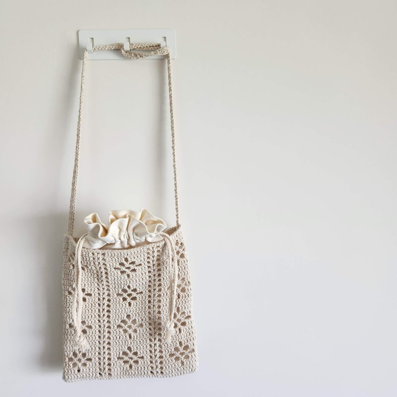 JOAN's work - off-white French style elegant woven shoulder bag - กระเป๋าแมสเซนเจอร์ - ผ้าฝ้าย/ผ้าลินิน 