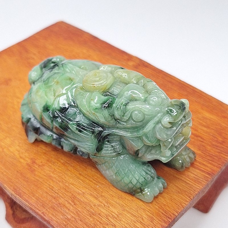 Warm green background with colorful hand-carved dragon and turtle ornaments | Natural Burmese jade A grade jadeite - Necklaces - Jade 