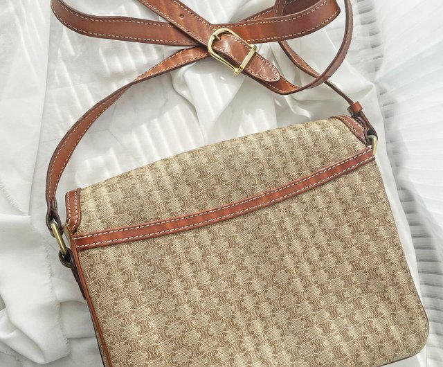 suitable for lv Old flower small postman bag anti-wear buckle bag