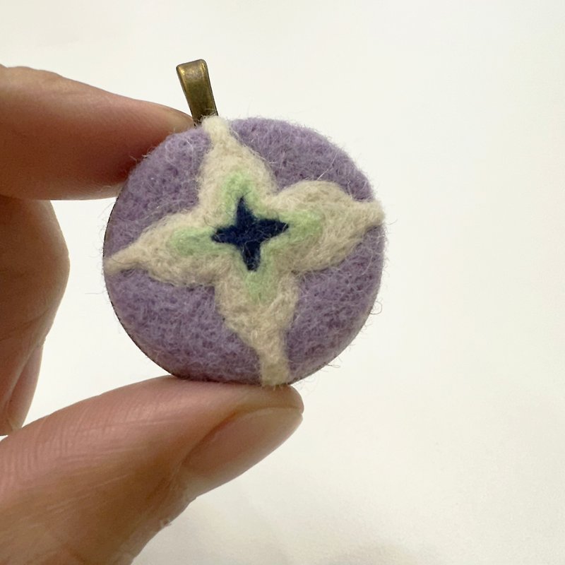 Wool necklace pendant - Necklaces - Wool Purple