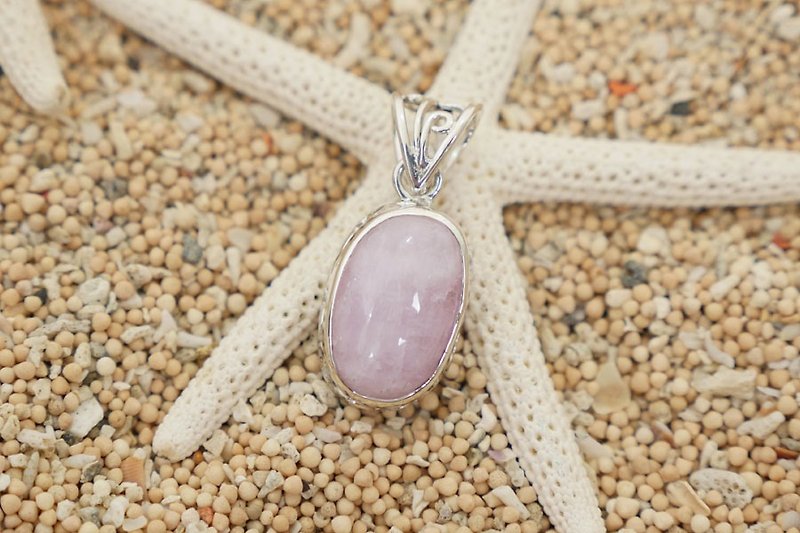 Kunzite's pendant top - Necklaces - Stone Pink