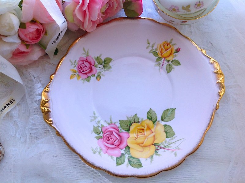 British bone china 1950 British rose pink cake plate snack plate happy afternoon tea inventory - จานและถาด - เครื่องลายคราม สึชมพู