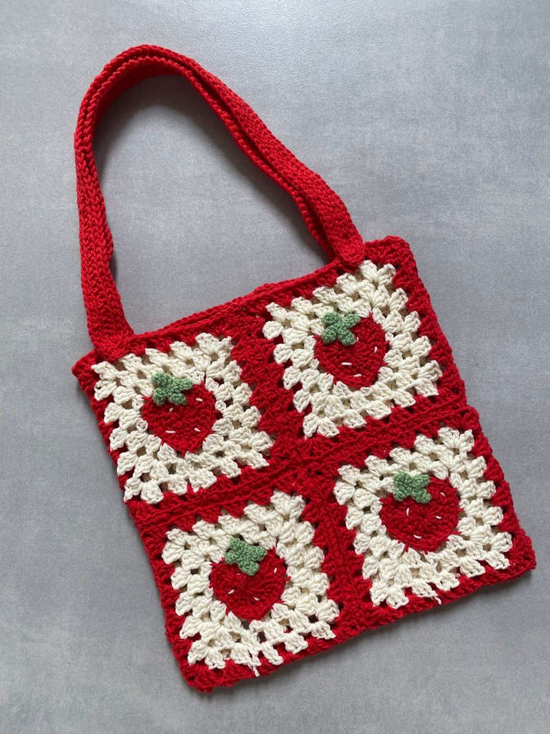 Cotton Strawberry handbag, crochet Strawberry bag - 手提包/手提袋 - 棉．麻 多色