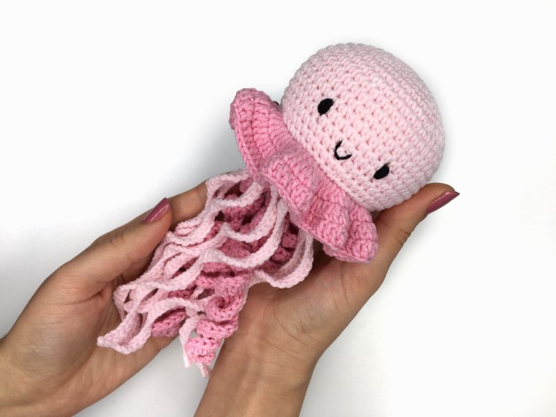 Gift for newborn, crochet jellyfish,  nicu premie gift, first baby toy. - 寶寶/兒童玩具/玩偶 - 其他材質 