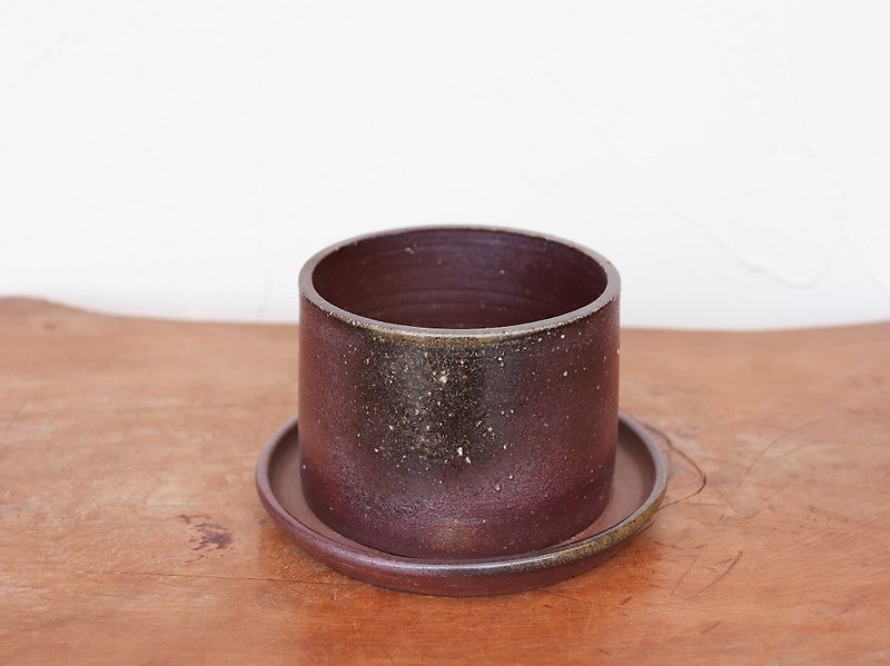 Bizen pottery plant pot 【With saucer】 u-042 - Pottery & Ceramics - Pottery Brown