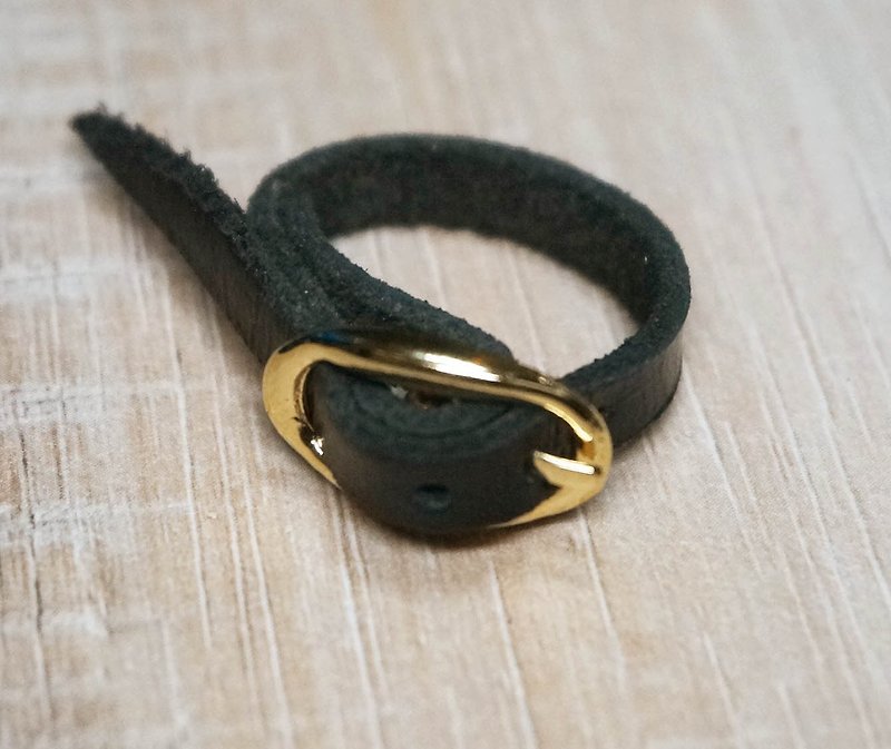 Sienna leather ring - แหวนทั่วไป - หนังแท้ สีดำ
