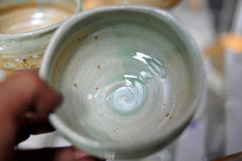 エメラルドグリーンと白い砂浜の海を写した ご飯茶碗・抹茶碗・窯変度レベル3 - 碗 - 陶 