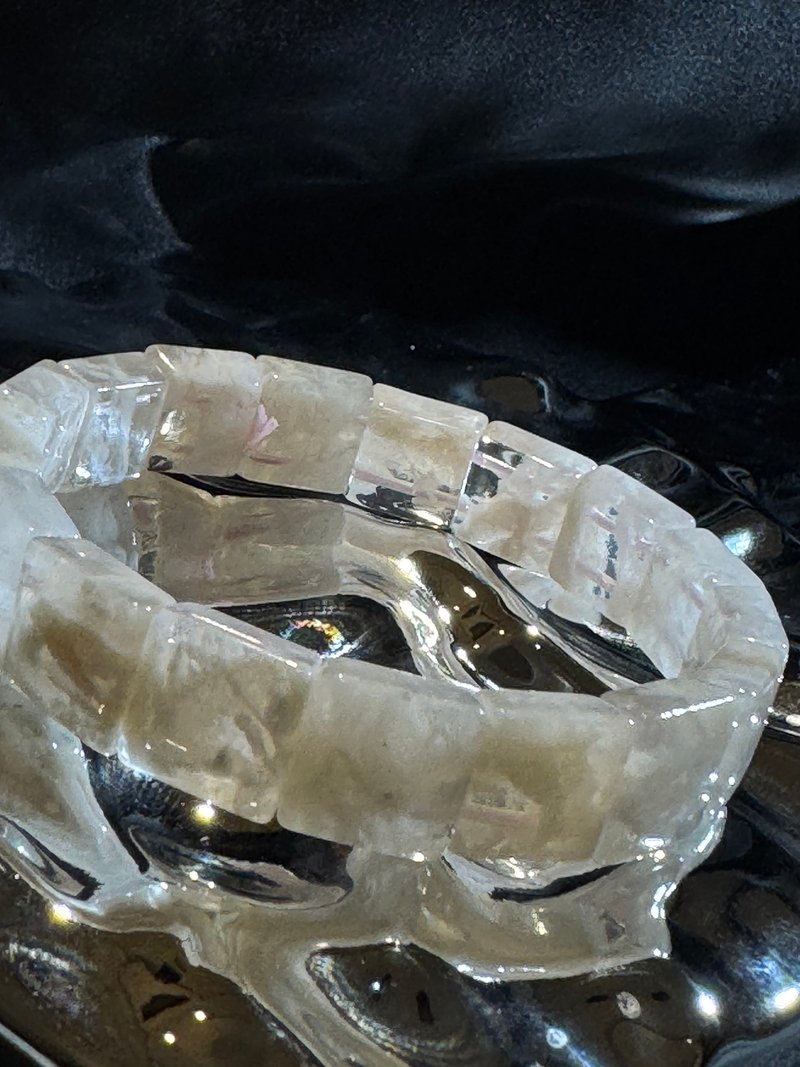 純淨之光。雪花幽靈 手排 手鏈 手珠 手串 水晶 手環 - 手鍊/手環 - 水晶 白色