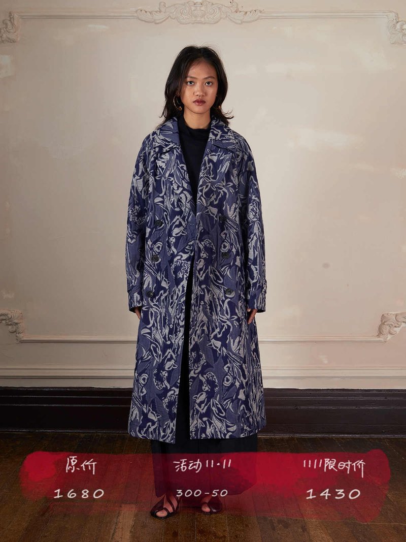 Blue and purple jacquard trench coat independent designer flower surrounding - เสื้อแจ็คเก็ต - ผ้าฝ้าย/ผ้าลินิน สีน้ำเงิน