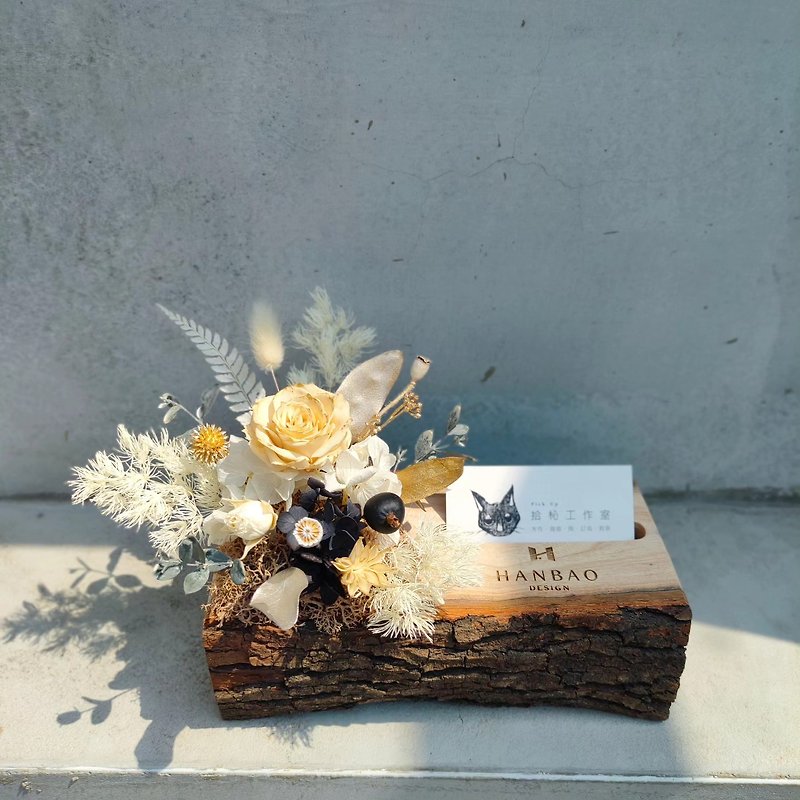 [Eternal Flower x Camphor Wood Business Card Holder] Opening Ceremony/Flower Gift/Business Card Holder/Shop Opening - ตกแต่งต้นไม้ - พืช/ดอกไม้ 