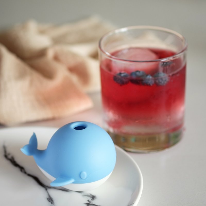 Whale Ice Ball │ drinks / wine - Cookware - Silicone Blue