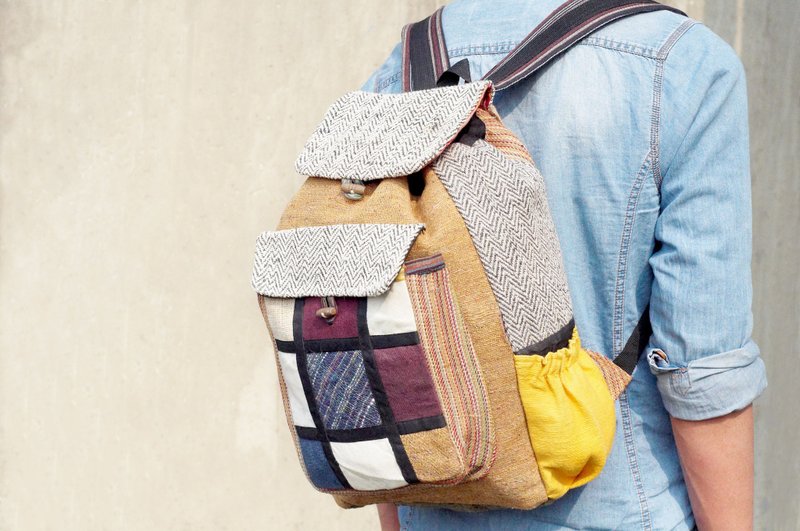 Limited hand-spliced ​​cotton design backpack / shoulder bag / mountaineering bags National Post - desert safaris Patchwork backpack (limit one) - กระเป๋าเป้สะพายหลัง - วัสดุอื่นๆ หลากหลายสี