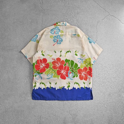 ヴィンテージ　ボーリング柄シャツ　アロハシャツ　アメリカ古着　半袖レーヨンシャツ 500x0.jpg