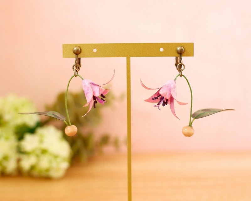 Washi Flower lover Katakuri Clip-On/Piercings Washi Accessories Washi Artificial Flowers Wildflowers/Spring Flower lover - Earrings & Clip-ons - Paper Pink
