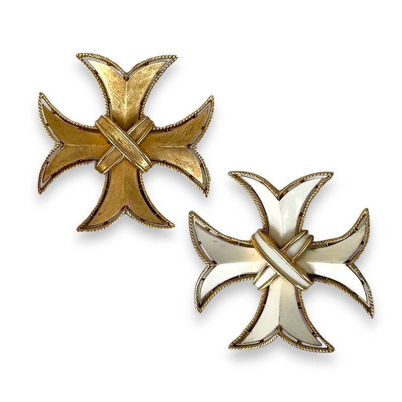 Vintage Trifari 2 Maltese crosses Gold and White enamel Excellent! signed 1960's - 胸針 - 其他材質 金色