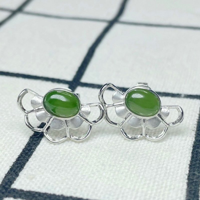 Manwu jade earrings natural jasper A goods 5x7mm 925 sterling silver Mother's Day birthday gift - ต่างหู - หยก สีเขียว