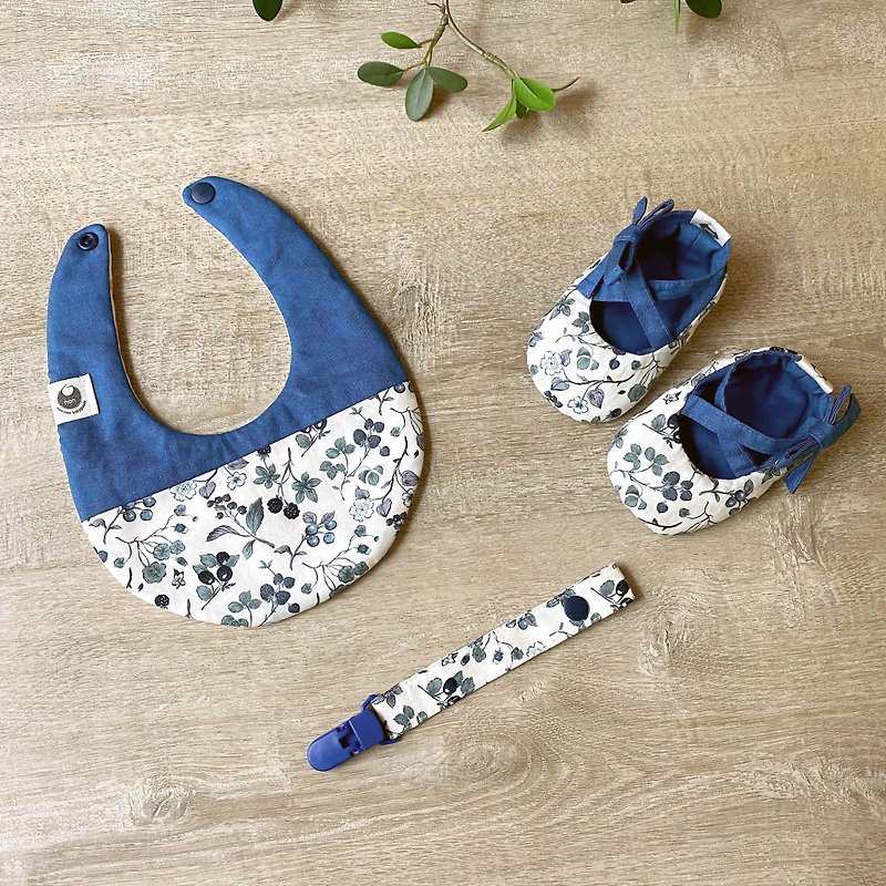 120 Japanese fruit toddler shoes X fog blue bib X pacifier clip Miyue gift box gift set - Baby Gift Sets - Cotton & Hemp Blue