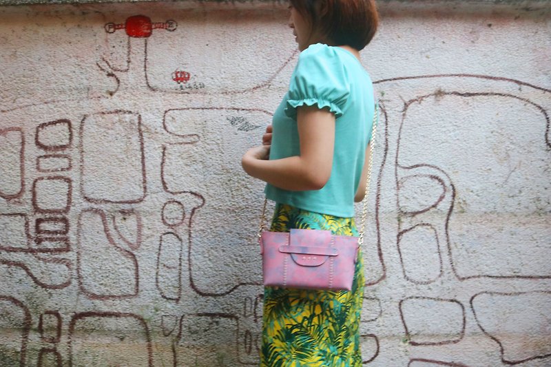 He Fei ophirhe-Dreamland Armpit Bag Shoulder Bag Original Hand-painted Leather Bag - กระเป๋าแมสเซนเจอร์ - หนังแท้ หลากหลายสี