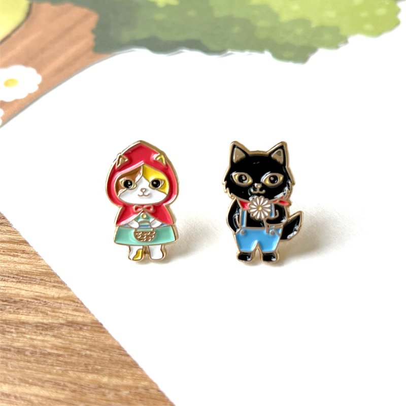 Meow Little red riding hood cat earrings - ต่างหู - วัตถุเคลือบ หลากหลายสี