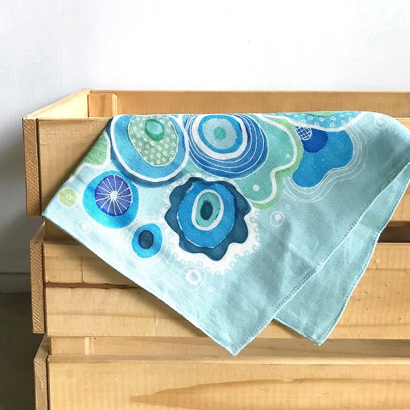 Fluffy flower blue_handkerchief - ผ้าเช็ดหน้า - ผ้าฝ้าย/ผ้าลินิน 