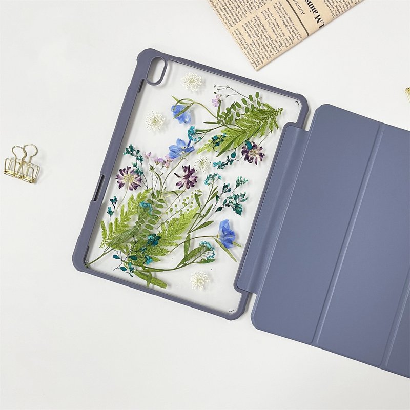 Blue Flowerweed Handmade Pressed Flower iPad Case for iPad New Air 11in 13in - เคส/ซองมือถือ - พืช/ดอกไม้ 