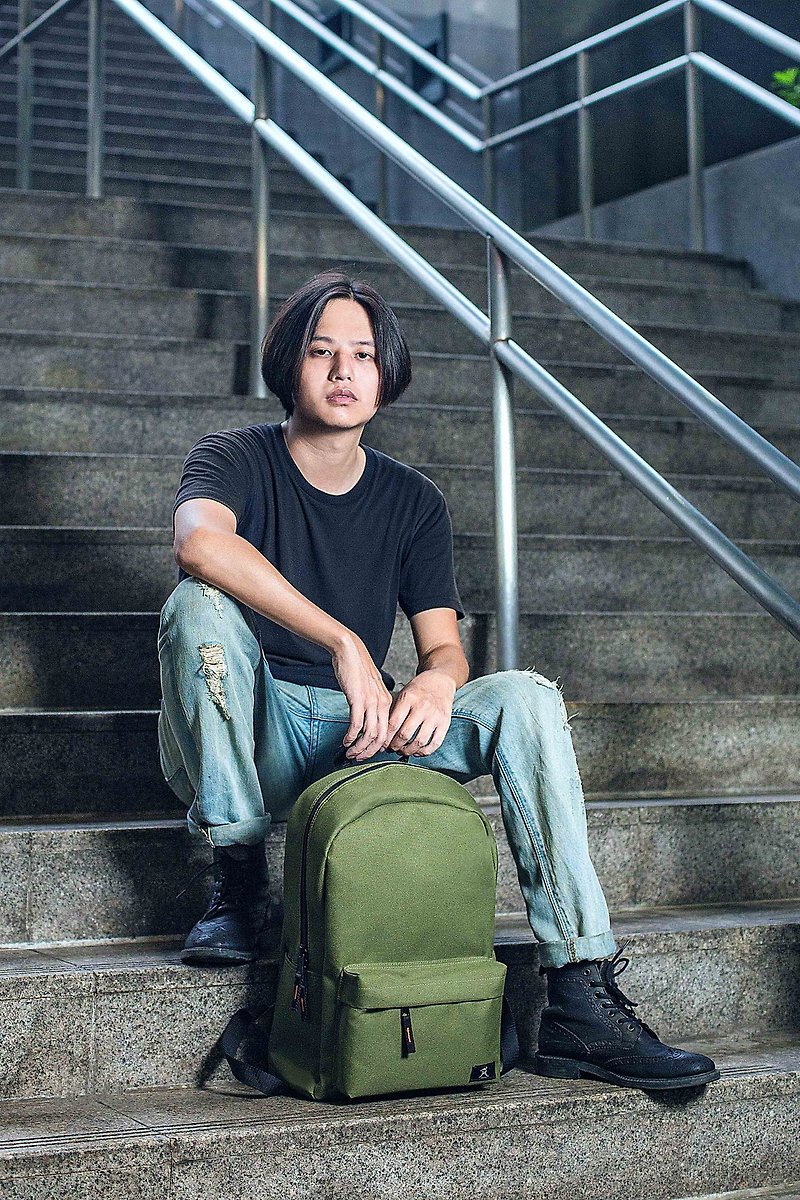 Army Green • Simple backpack backpack bag / men and women recommend SYE - กระเป๋าเป้สะพายหลัง - ไฟเบอร์อื่นๆ สีเขียว