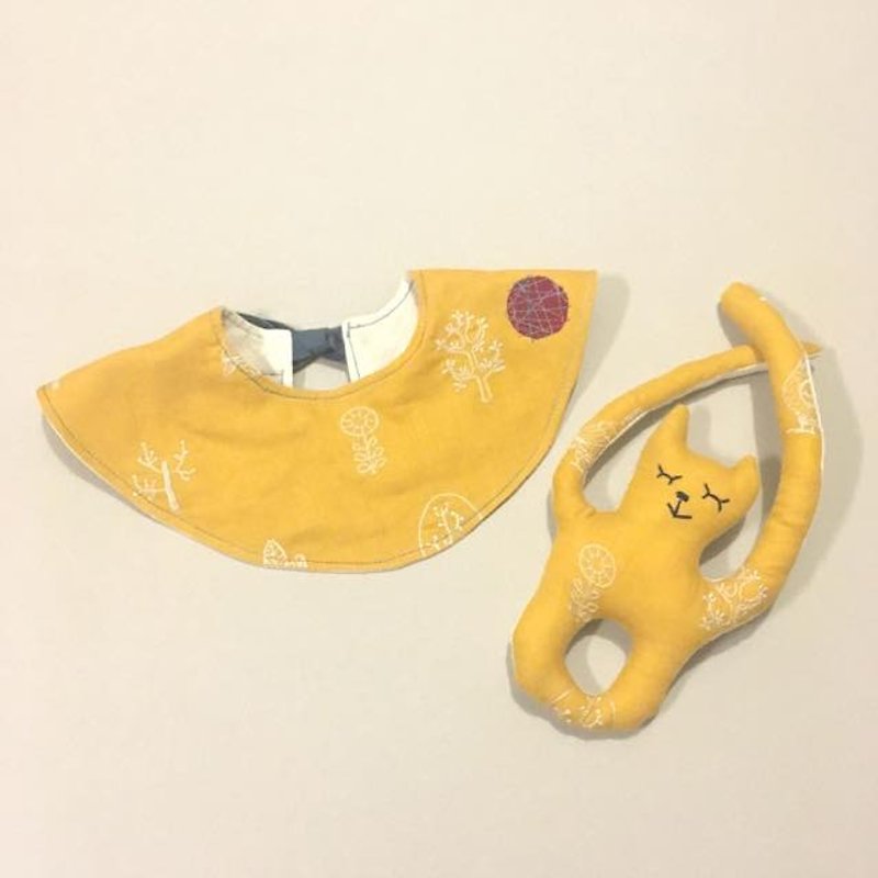 babygift  Bib&Doll of the Bear cat rattle SET - Bibs - Cotton & Hemp Orange