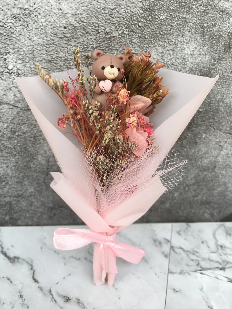 Eudora House mini bear bouquet, graduation gift, teacher's day flower - ช่อดอกไม้แห้ง - พืช/ดอกไม้ 
