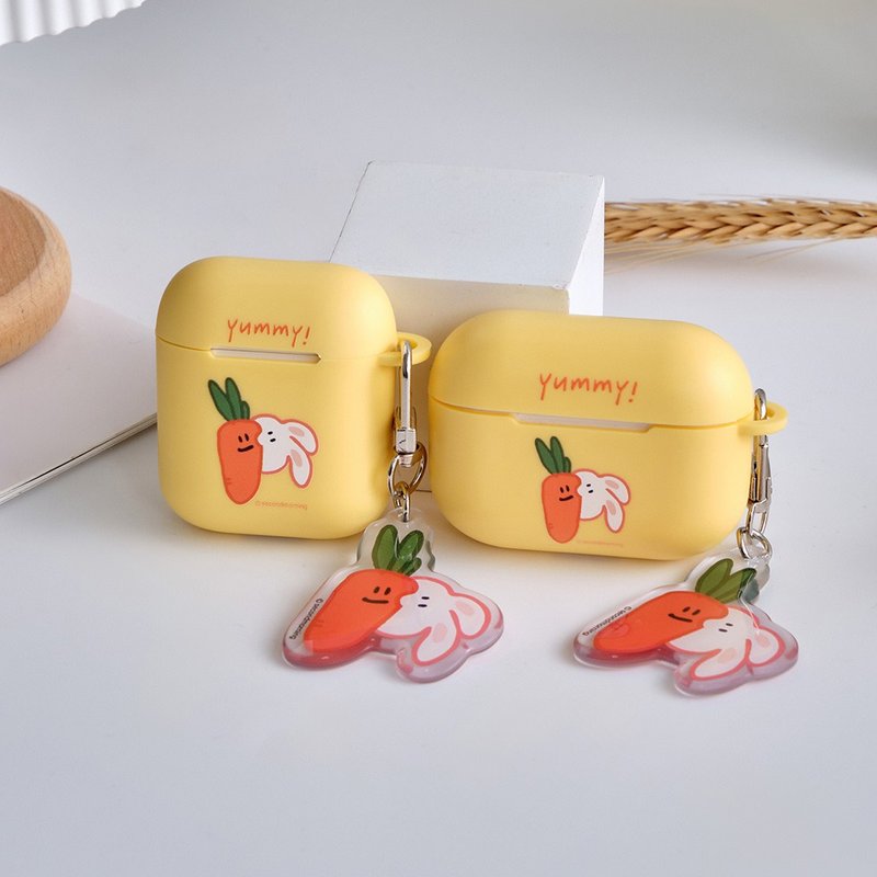 Second Morning兔兔紅蘿蔔AirPods保護套(附吊飾) - AirPods/耳機保護套 - 塑膠 多色