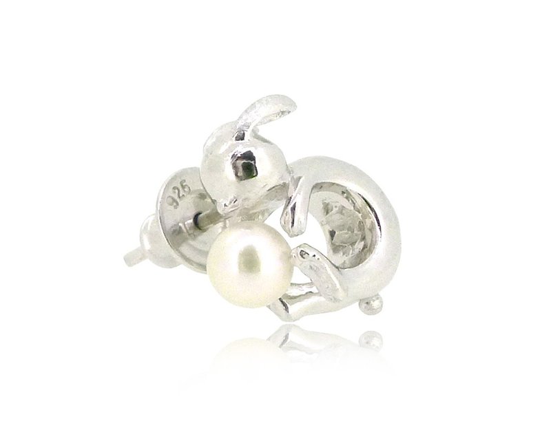HK190~ 白兔造型925純銀耳環(1對) 連天然珍珠 - 耳環/耳夾 - 純銀 銀色