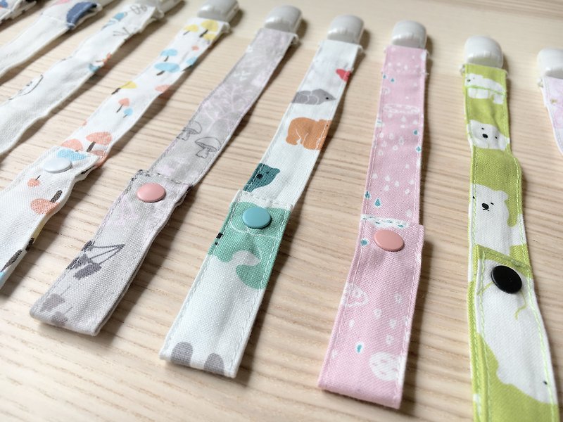 Hand wind small things: hand-made pacifier chain for infants and toddlers - ผ้ากันเปื้อน - ผ้าฝ้าย/ผ้าลินิน หลากหลายสี