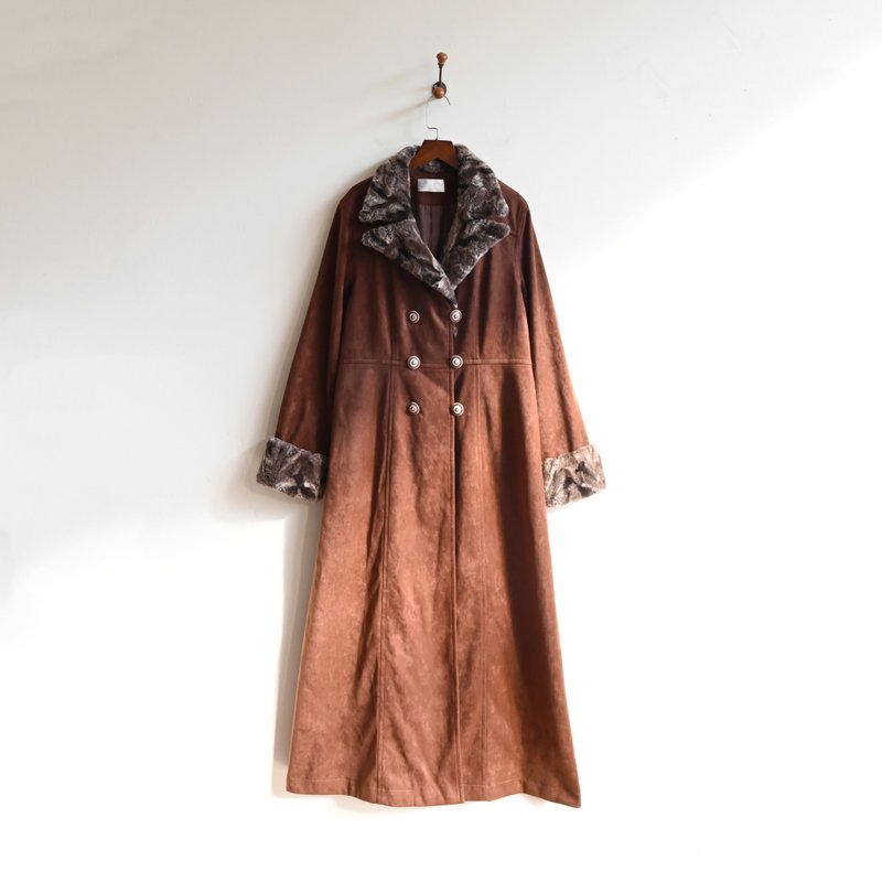 [Egg Plant Vintage] Garden Party Velvet Long Vintage Coat - เสื้อแจ็คเก็ต - ไฟเบอร์อื่นๆ สีนำ้ตาล