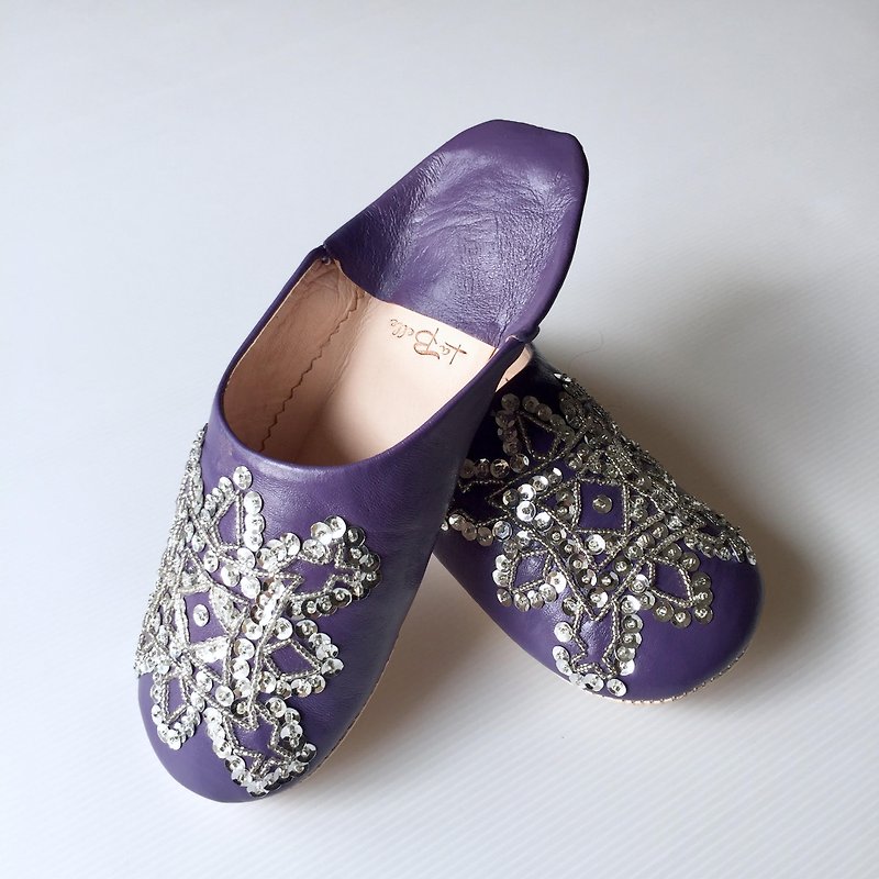 【SALE】 elegant embroidery handbag embroidery babushu madam violet × silver - Other - Genuine Leather Purple