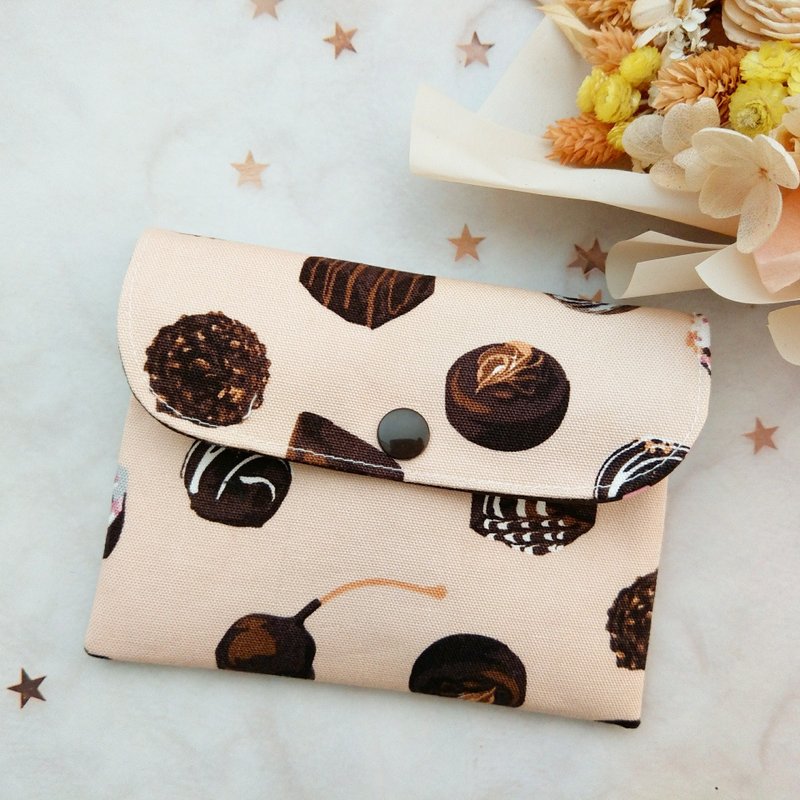 Sweet chocolate. Zipper Double Wall Coin Purse - กระเป๋าใส่เหรียญ - ผ้าฝ้าย/ผ้าลินิน สีนำ้ตาล