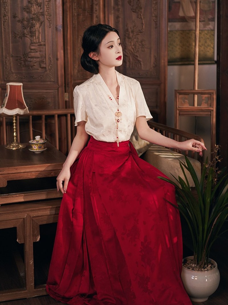 Red new Chinese style horse face skirt skirt new style improved Hanfu national style skirt can be matched with shirt - Skirts - Polyester Red