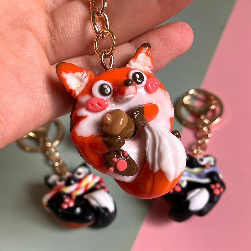 |Customizable| Handmade soft clay cute donut fox keychain - ที่ห้อยกุญแจ - ดินเผา 