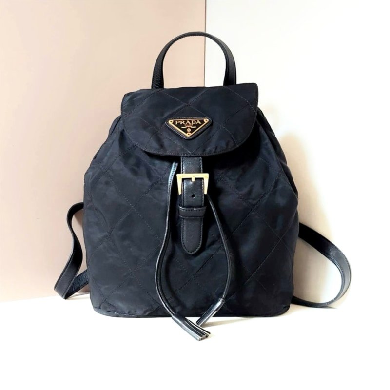 【初夏優惠】中古二手Prada黑色三角尼龍側孭揹單雙肩背包囊 - 後背包/背包/書包 - 防水材質 黑色