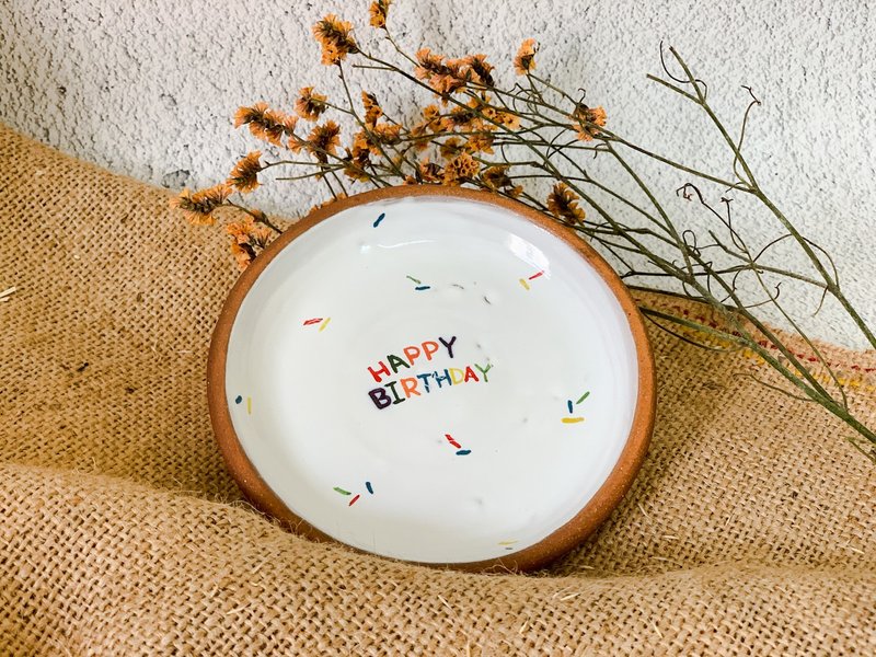HAPPY  BIRTHDAY飾品盤 - 托盤/砧板 - 陶 