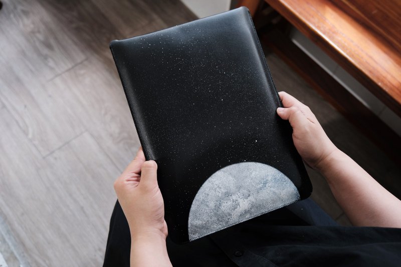 手噴月球 超纖皮革 IPAD/MACBOOK平板電腦保護套 - 電腦包/筆電包 - 人造皮革 
