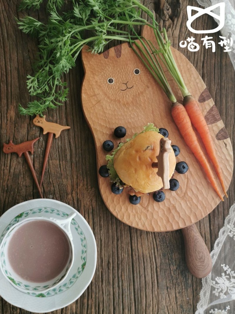 Meow stylish chinchilla bread board solid wood chopping board Japanese handmade creative breakfast steak salad plate household tableware - จานและถาด - ไม้ สีนำ้ตาล