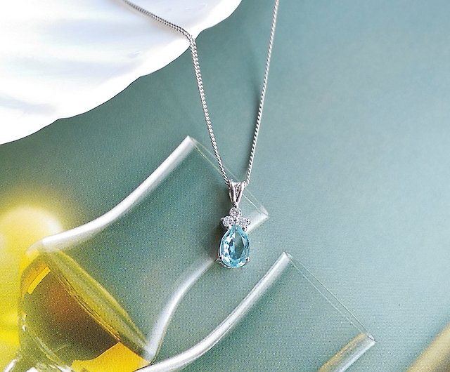 Blue water-droplet antique necklace