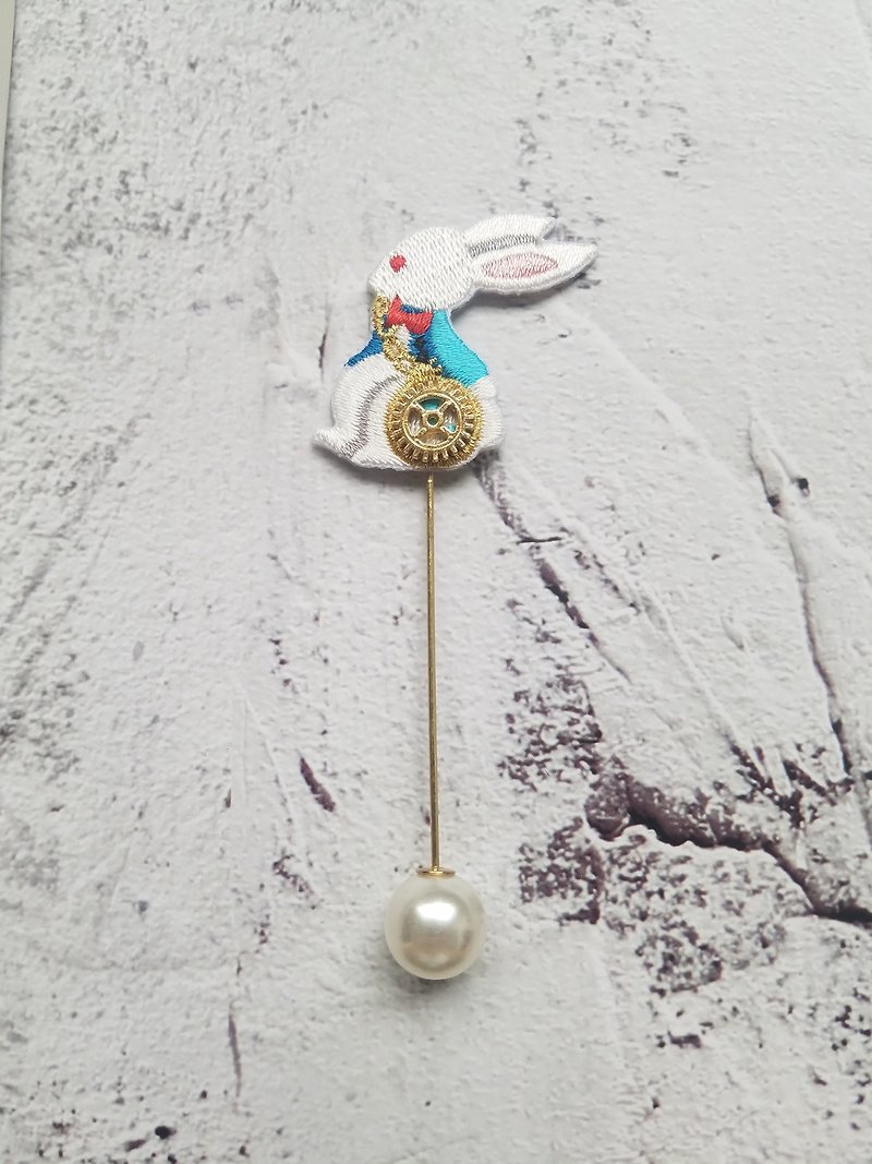 Alice, rabbit, gear, brooch, suit, pin, pin. - Brooches - Cotton & Hemp Multicolor