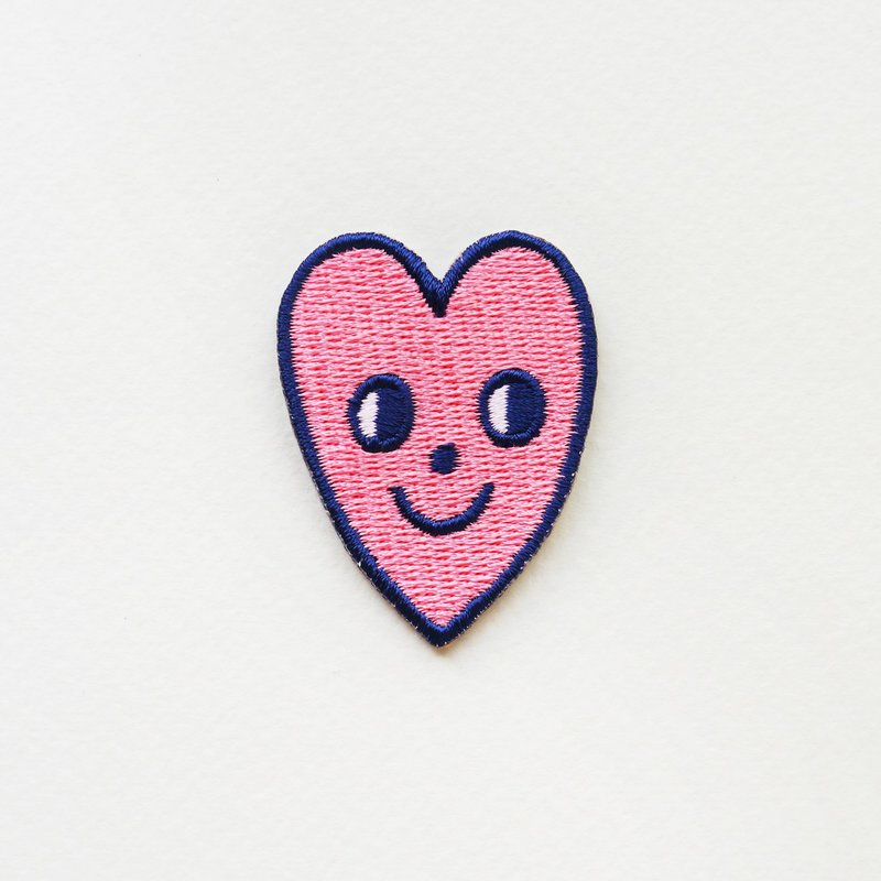 Love Love Love 愛心刺繡別針 刺繡貼紙 可愛胸針 - 胸針 - 繡線 粉紅色