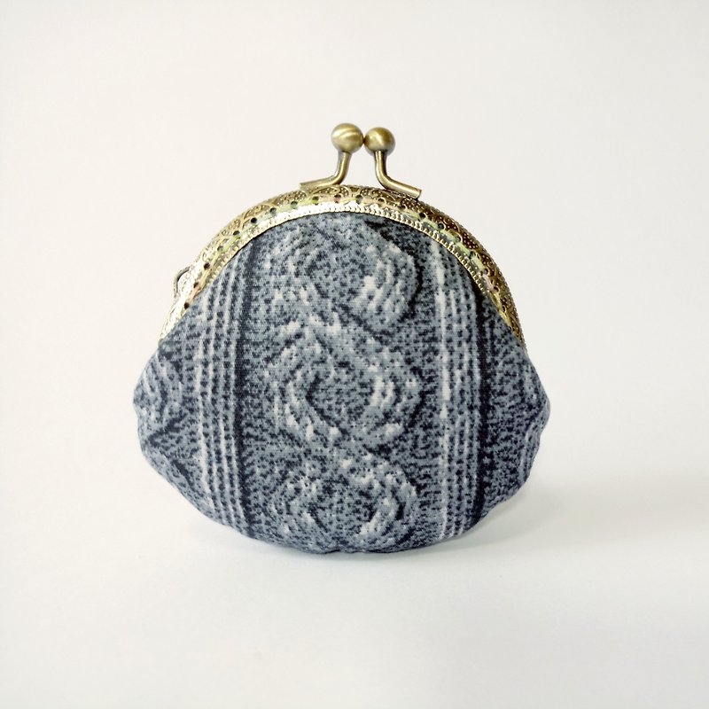 1987 Handmades [Imitation Knitting] Gold Coin Purse Clutch - กระเป๋าคลัทช์ - ผ้าฝ้าย/ผ้าลินิน สีเทา
