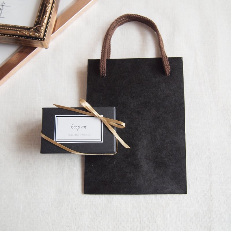 gift wrapping - Storage & Gift Boxes - Paper Black